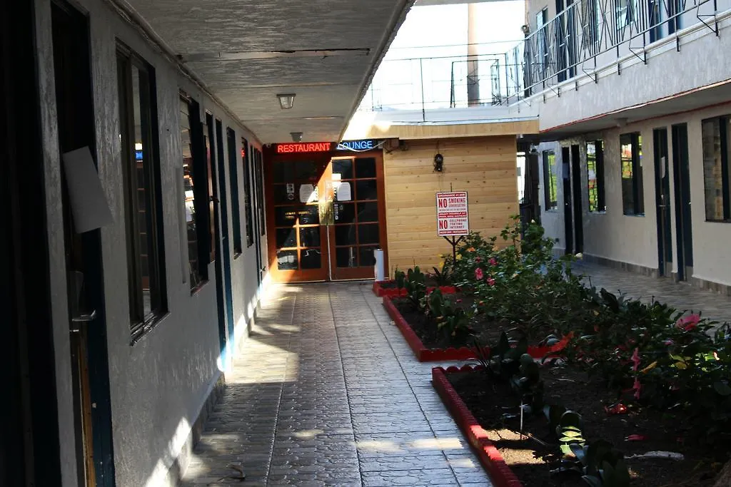 La Adventurer Hotel Inglewood