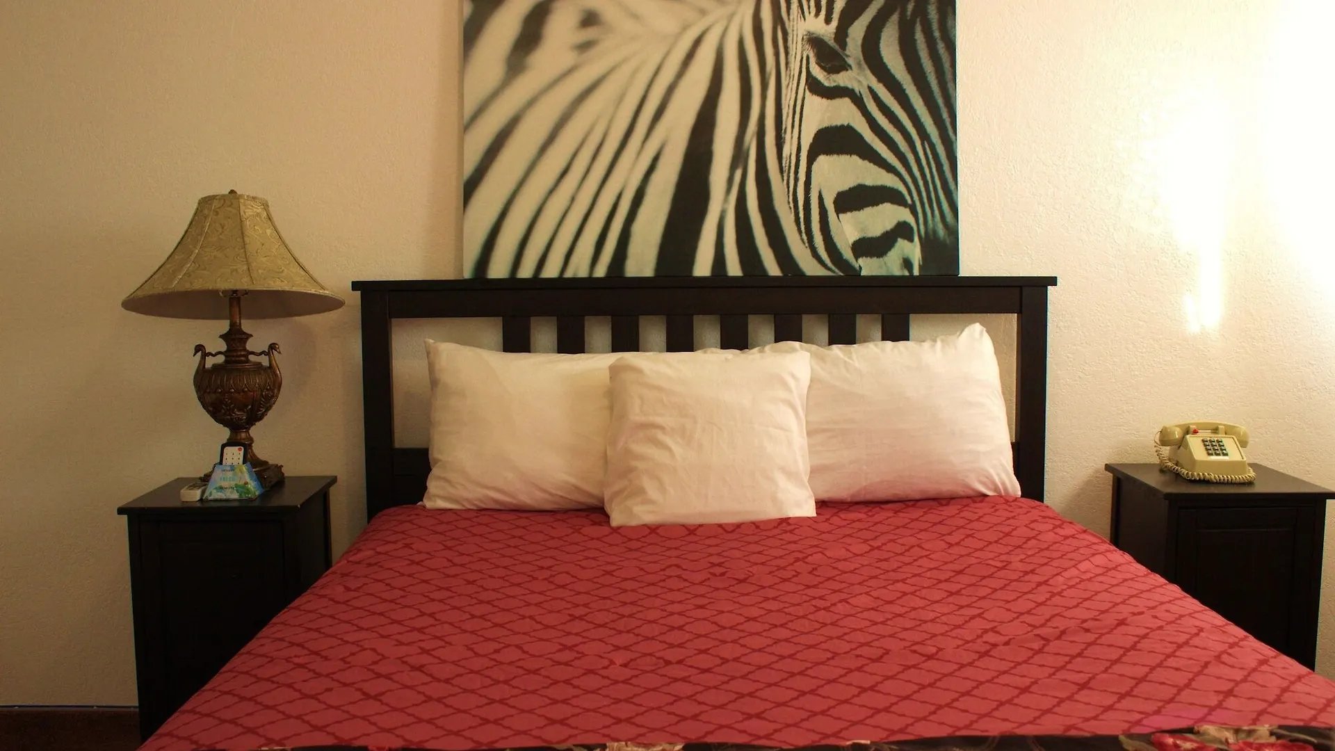 La Adventurer Hotel Inglewood