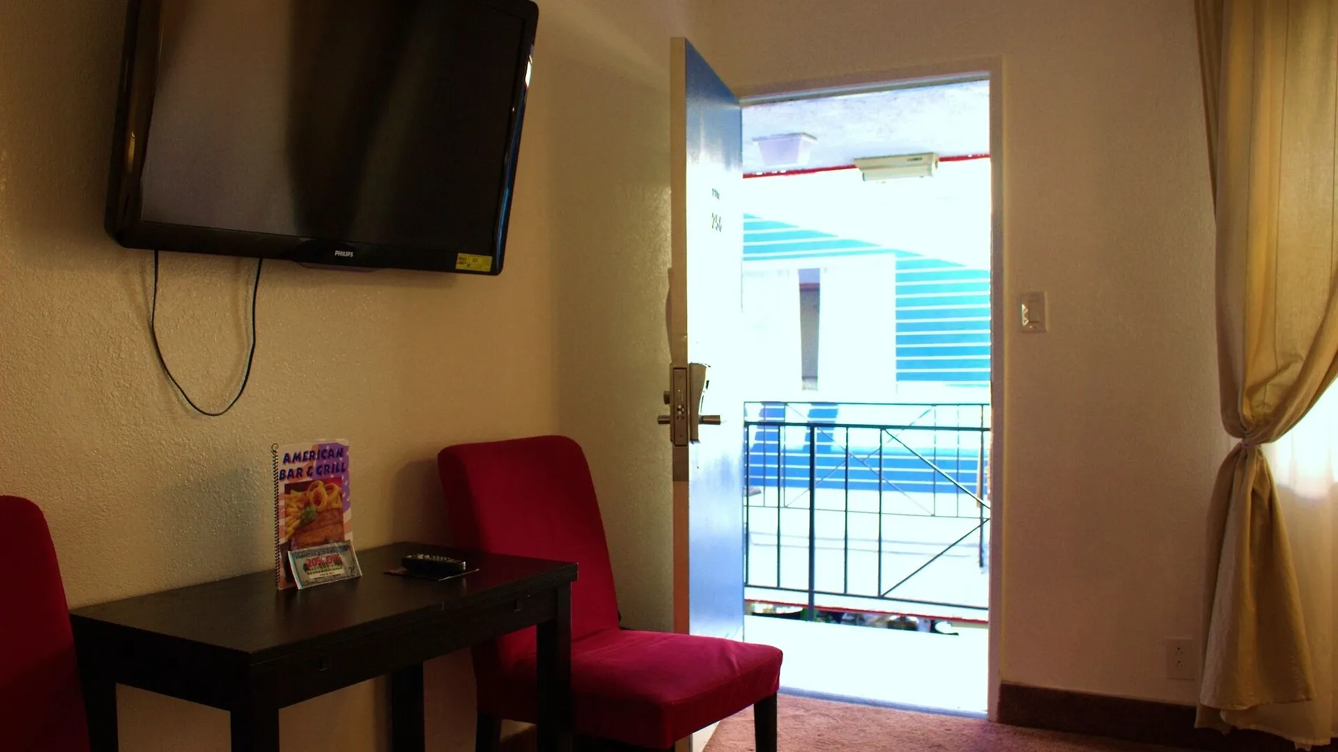 La Adventurer Hotel Inglewood